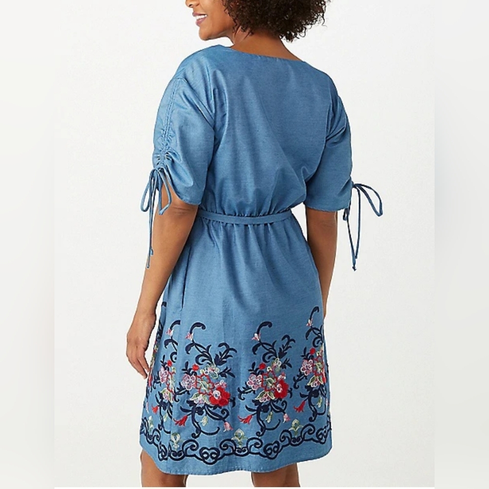 Embroidered  Boho Chambray Dress Split Neckline Belted EUC Size 16
